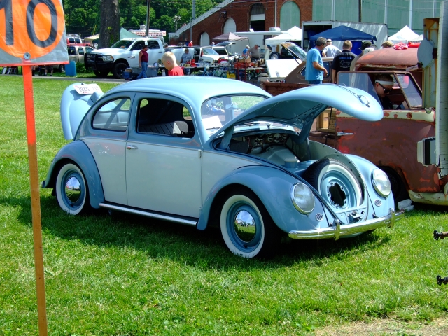 618x457 pixels (305K)